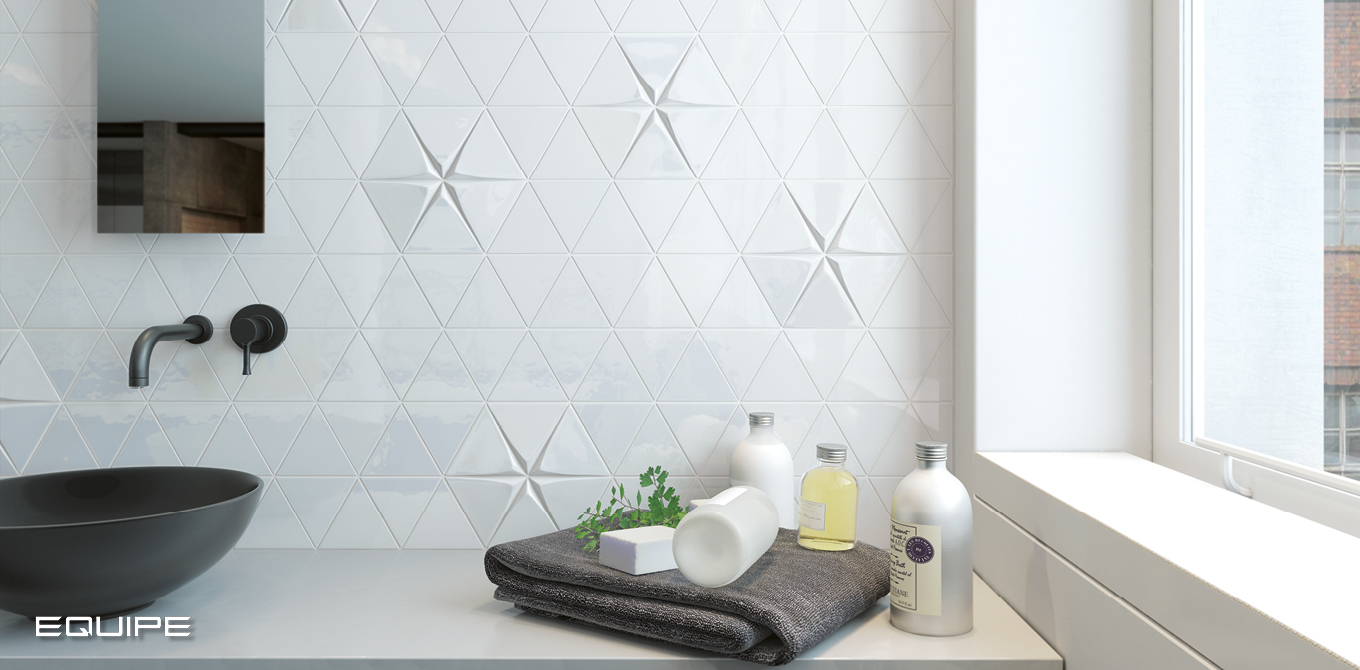 magical3-Tirolwhitebath-slider-EMAGO.jpg